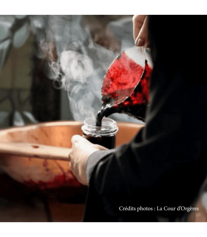 Découvrez notre recette gourmande de confiture à la framboise et au cassis, Cajole Moi.